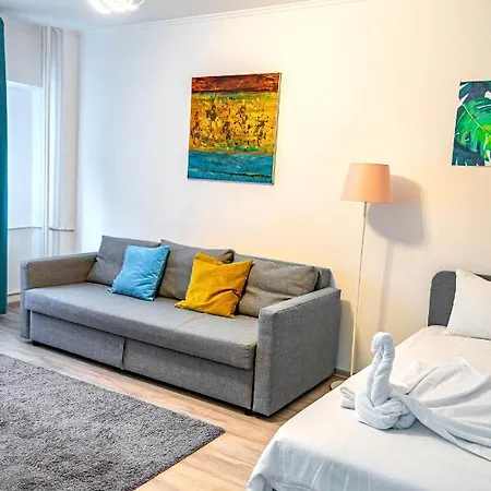 Hacienda Arhitectura - Center Modern