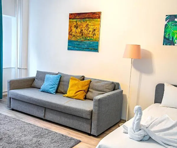 Hacienda Arhitectura - Center Modern