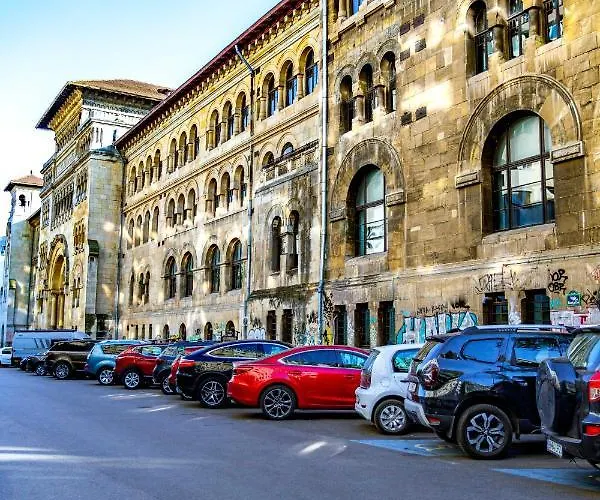 Hacienda Arhitectura - Center Modern Bukarest