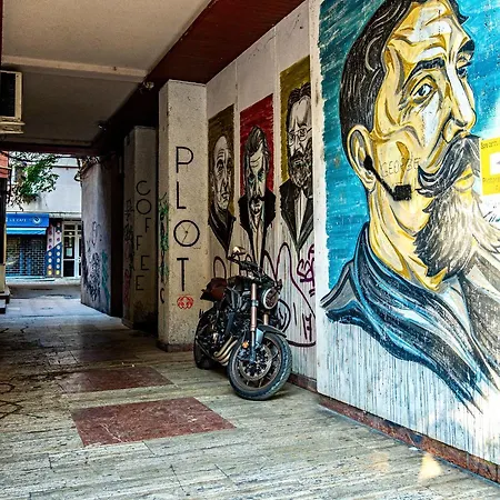 Hacienda Arhitectura - Center Modern